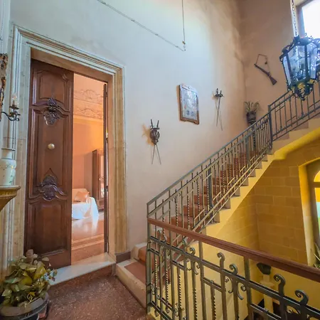 Palazzo Sabella Tommasi *
