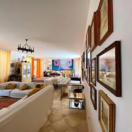 Palazzo Sabella Tommasi بيت للعطل