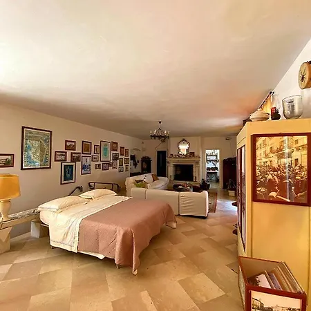 Palazzo Sabella Tommasi *